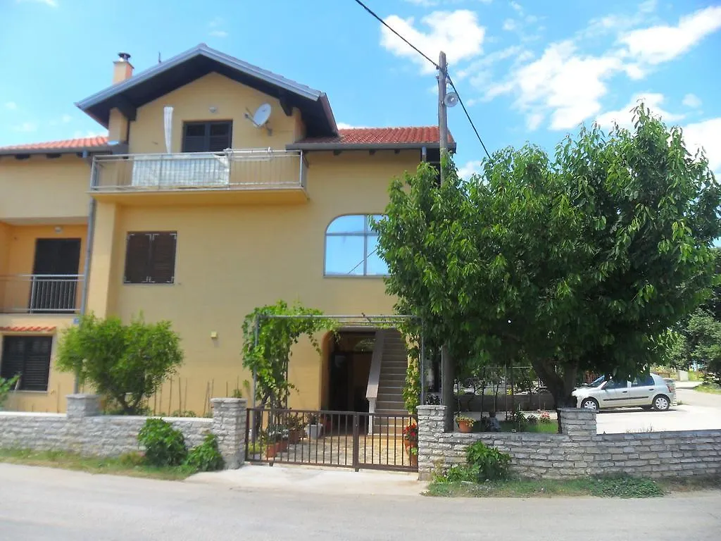 Apartments Stana Sukošan