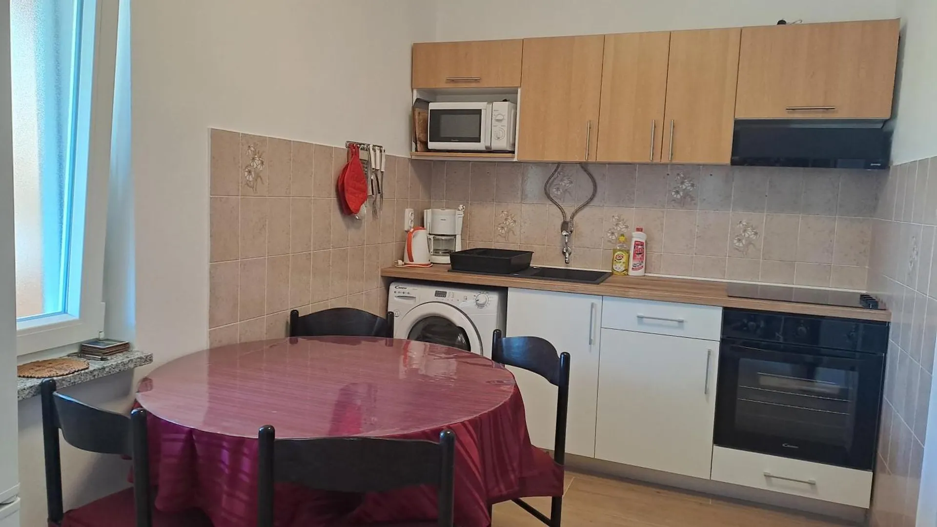 Apartments Stana Sukošan