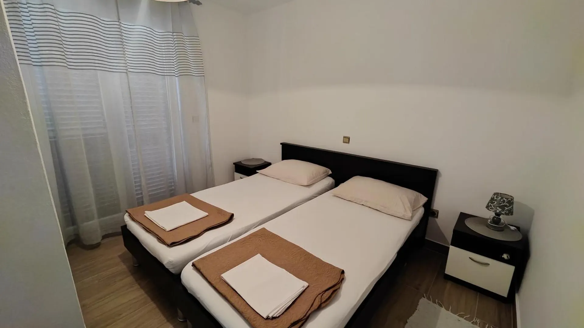 Apartments Stana Sukošan